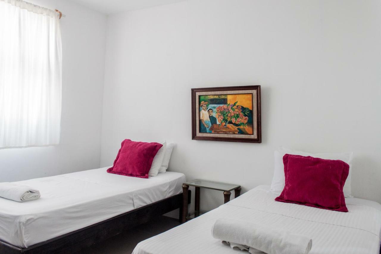 Whyz 4 You Private Rooms ปัวร์โตโมเรลอส ภายนอก รูปภาพ
