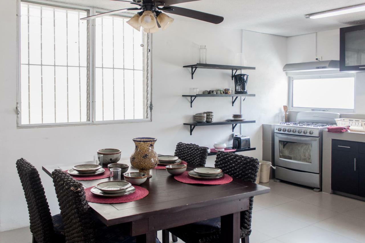 Whyz 4 You Private Rooms ปัวร์โตโมเรลอส ภายนอก รูปภาพ