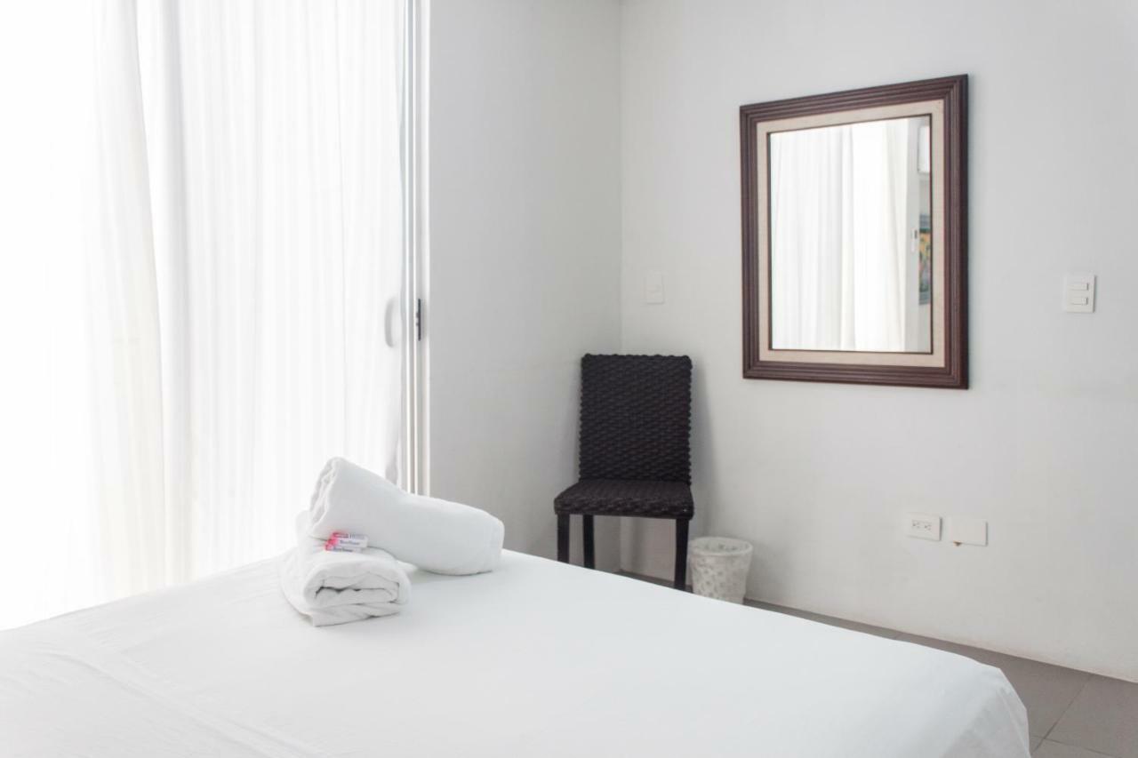 Whyz 4 You Private Rooms ปัวร์โตโมเรลอส ภายนอก รูปภาพ